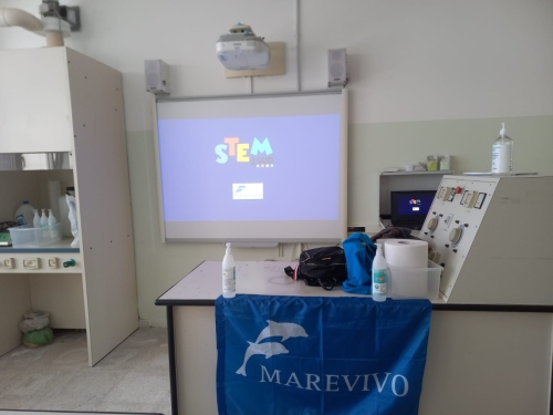 stem4sud riprendono le lezione con i kit stem all' ICS Anna Baldino di barano d'Ischia.In collaborazione con Marevivo Ets